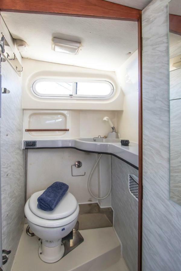 Cozy Boat To Unwind By The Ocean Hotel Puerto Calero Exterior photo